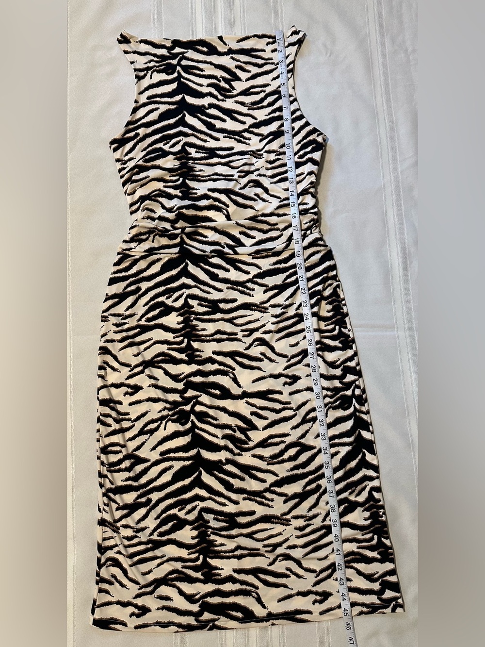 H&M Midi Dress Zebra Print Size L Women’s Black and Cream NWT - Picture 11 of 15